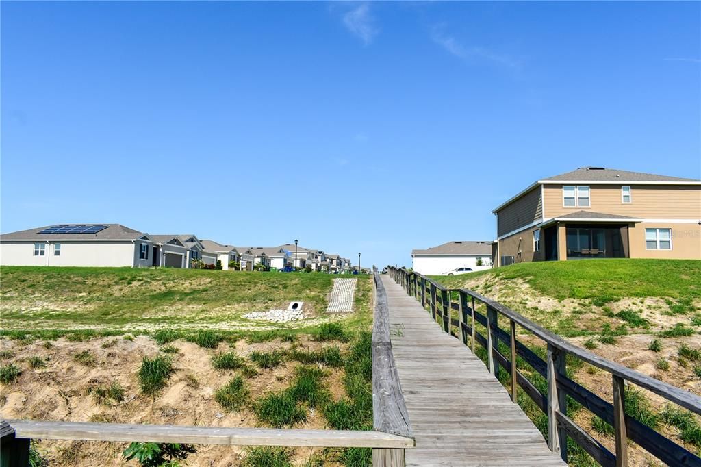 For Sale: $345,000 (3 beds, 2 baths, 1677 Square Feet)