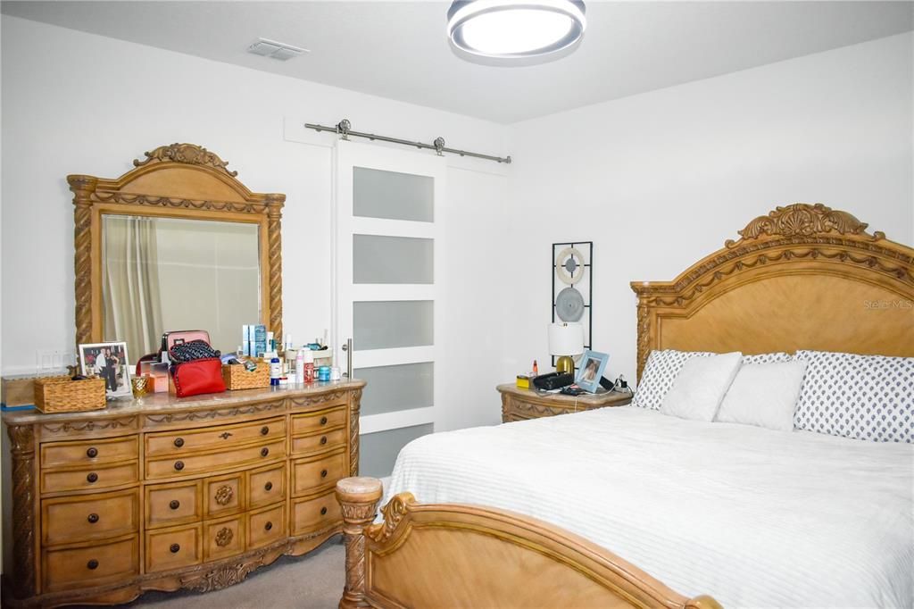 For Sale: $345,000 (3 beds, 2 baths, 1677 Square Feet)