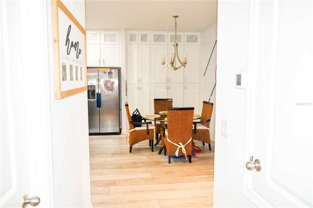 For Sale: $345,000 (3 beds, 2 baths, 1677 Square Feet)