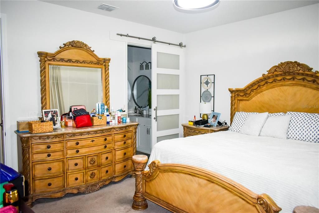 For Sale: $345,000 (3 beds, 2 baths, 1677 Square Feet)