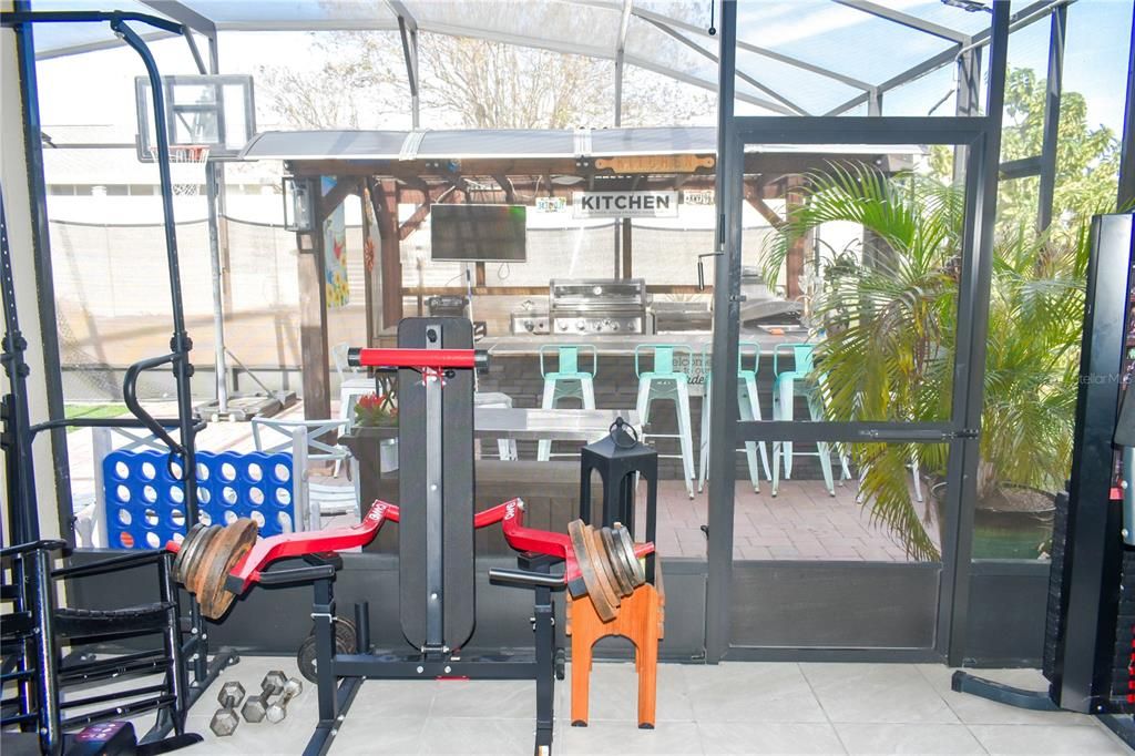 For Sale: $345,000 (3 beds, 2 baths, 1677 Square Feet)