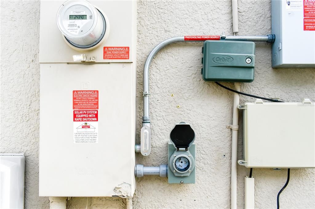 For Sale: $345,000 (3 beds, 2 baths, 1677 Square Feet)