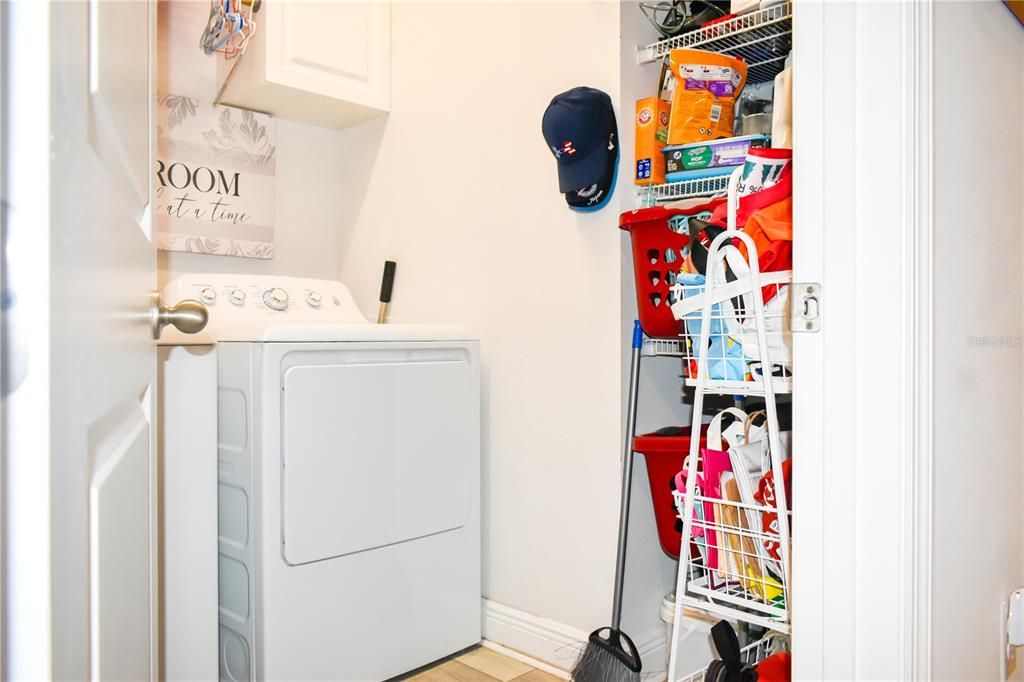 For Sale: $345,000 (3 beds, 2 baths, 1677 Square Feet)