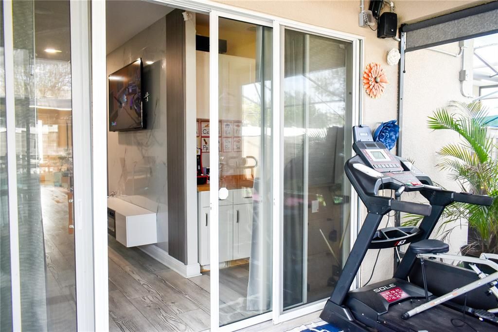 For Sale: $345,000 (3 beds, 2 baths, 1677 Square Feet)