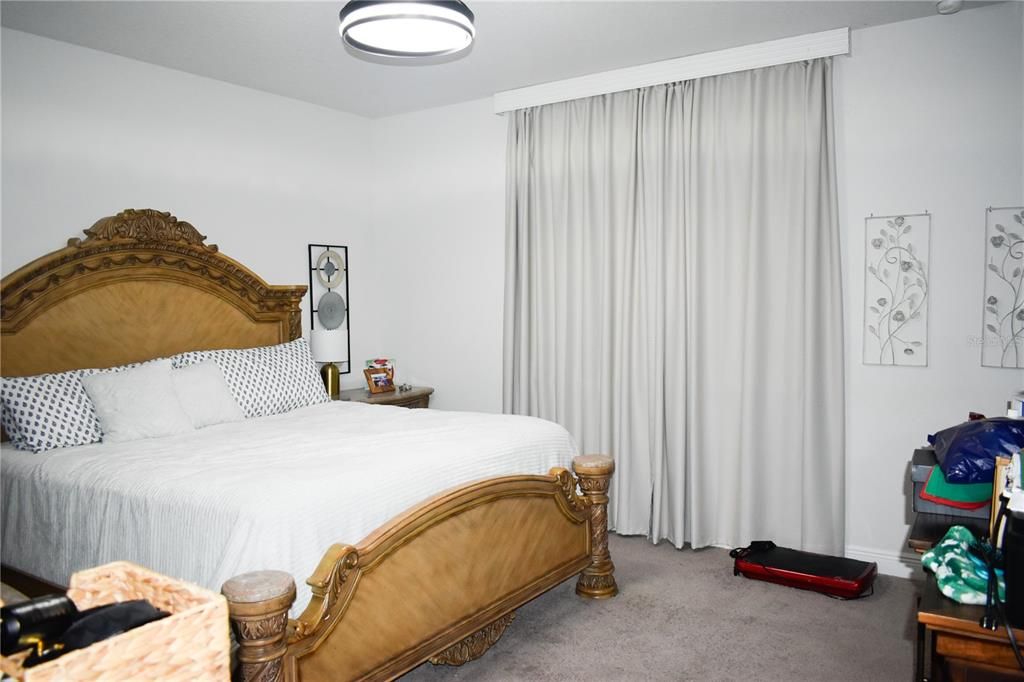 For Sale: $345,000 (3 beds, 2 baths, 1677 Square Feet)