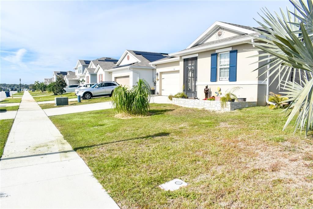 For Sale: $345,000 (3 beds, 2 baths, 1677 Square Feet)