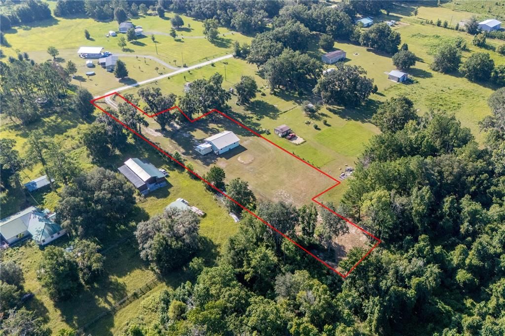 For Sale: $299,900 (3 beds, 2 baths, 1580 Square Feet)