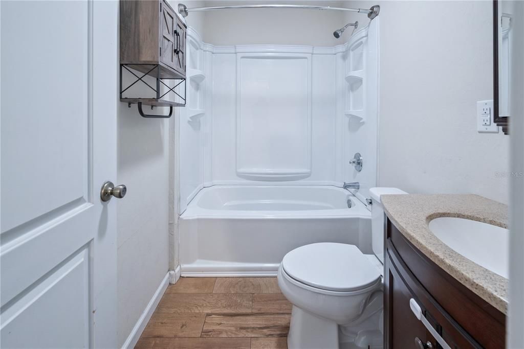 For Sale: $299,900 (3 beds, 2 baths, 1580 Square Feet)