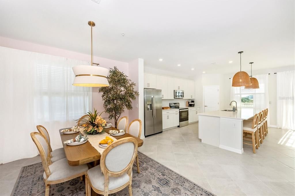 出租: $8,500 (3 贝兹, 2 浴室, 2294 平方英尺)