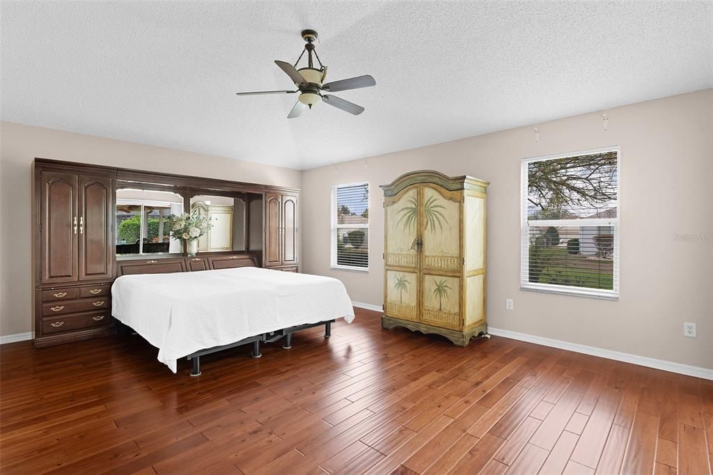 待售: $435,000 (3 贝兹, 2 浴室, 1911 平方英尺)