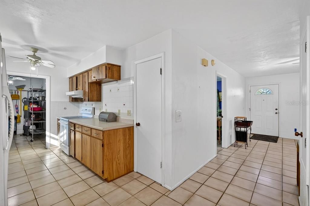 待售: $230,000 (3 贝兹, 2 浴室, 1344 平方英尺)