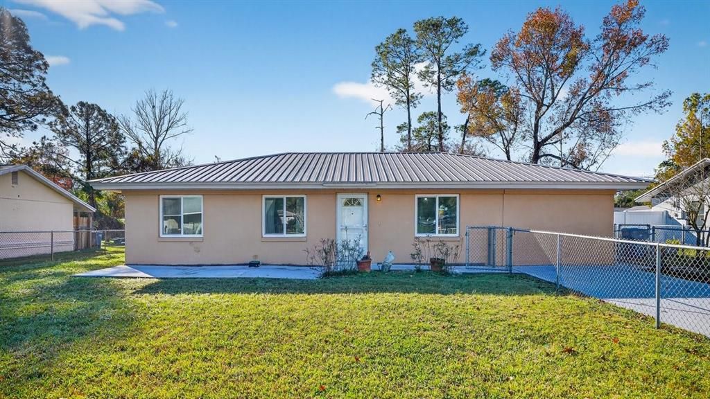 待售: $230,000 (3 贝兹, 2 浴室, 1344 平方英尺)