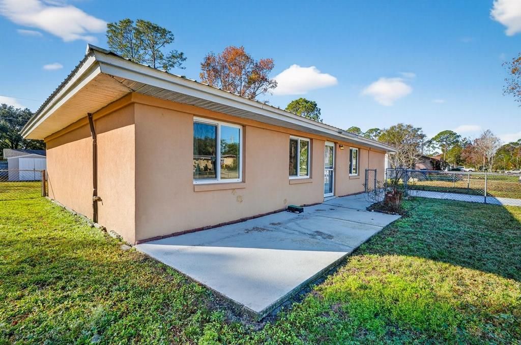 待售: $230,000 (3 贝兹, 2 浴室, 1344 平方英尺)