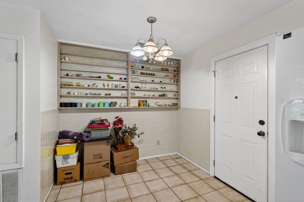 待售: $230,000 (3 贝兹, 2 浴室, 1344 平方英尺)