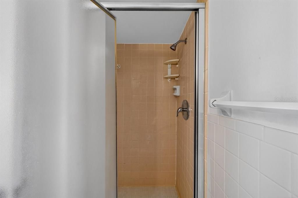 待售: $230,000 (3 贝兹, 2 浴室, 1344 平方英尺)