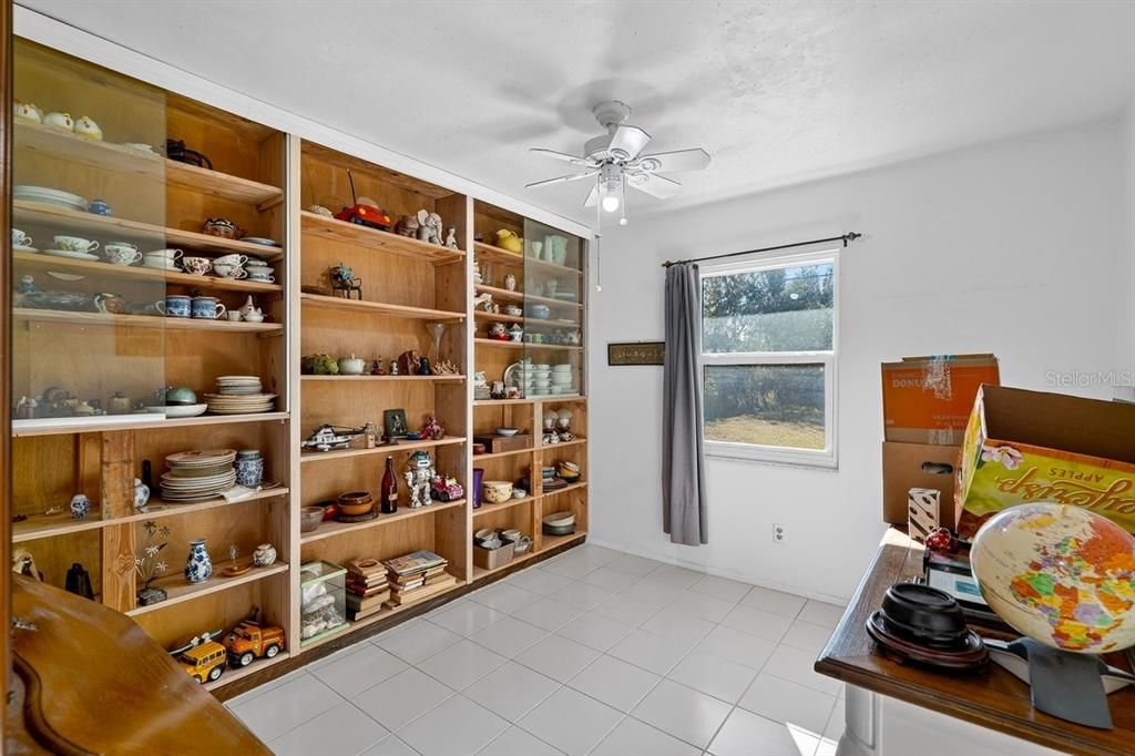 待售: $230,000 (3 贝兹, 2 浴室, 1344 平方英尺)