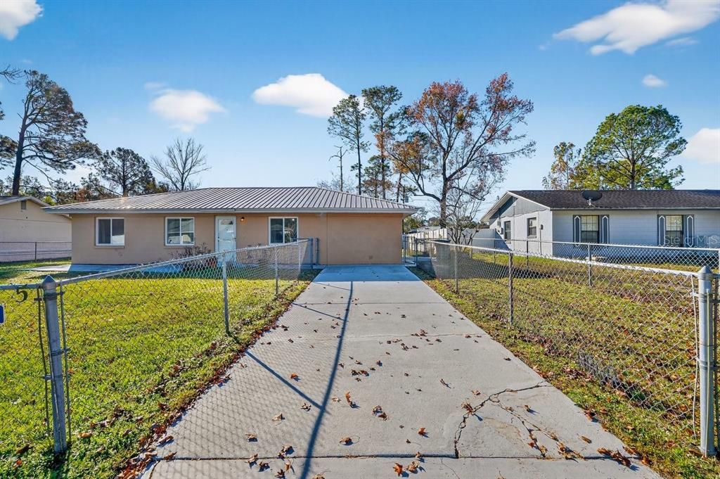 待售: $230,000 (3 贝兹, 2 浴室, 1344 平方英尺)