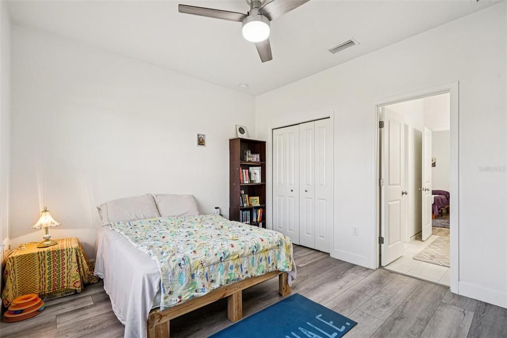 待售: $425,000 (3 贝兹, 2 浴室, 1760 平方英尺)