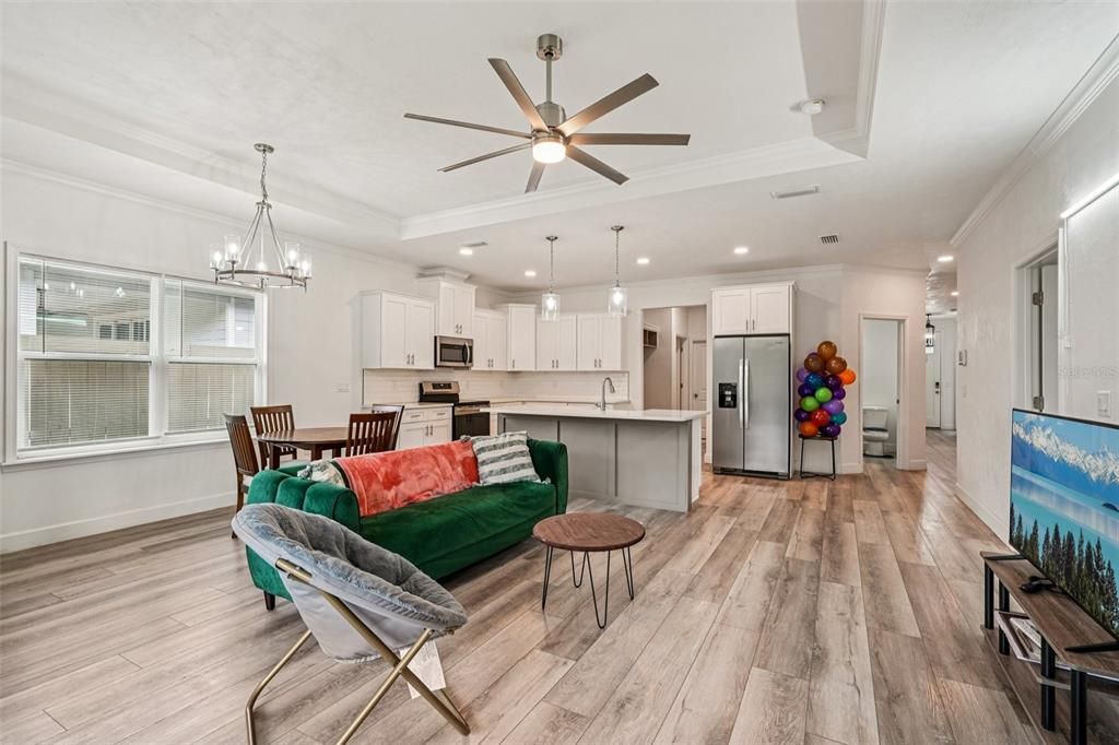 待售: $425,000 (3 贝兹, 2 浴室, 1760 平方英尺)