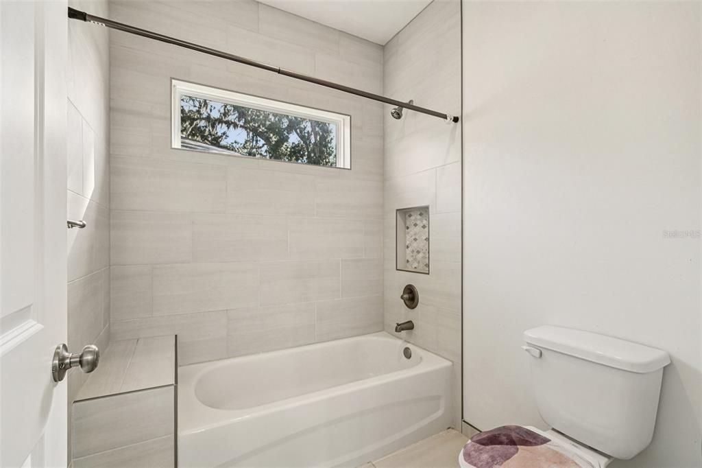 待售: $425,000 (3 贝兹, 2 浴室, 1760 平方英尺)