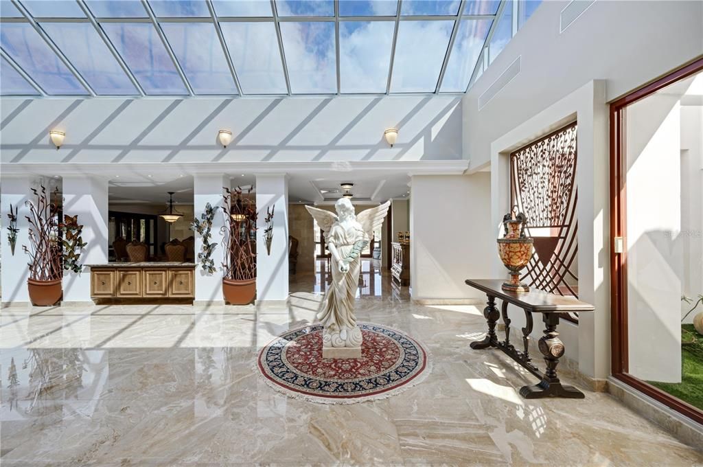 待售: $3,500,000 (7 贝兹, 7 浴室, 9686 平方英尺)