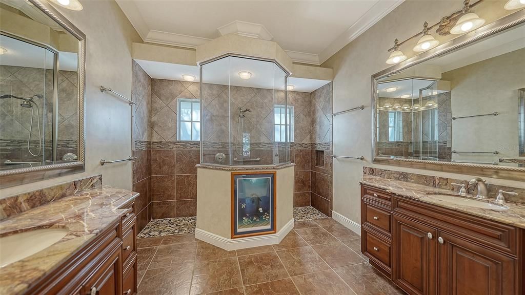 En Venta: $2,650,000 (4 camas, 3 baños, 3416 Pies cuadrados)