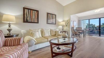 待售: $375,000 (2 贝兹, 2 浴室, 1232 平方英尺)