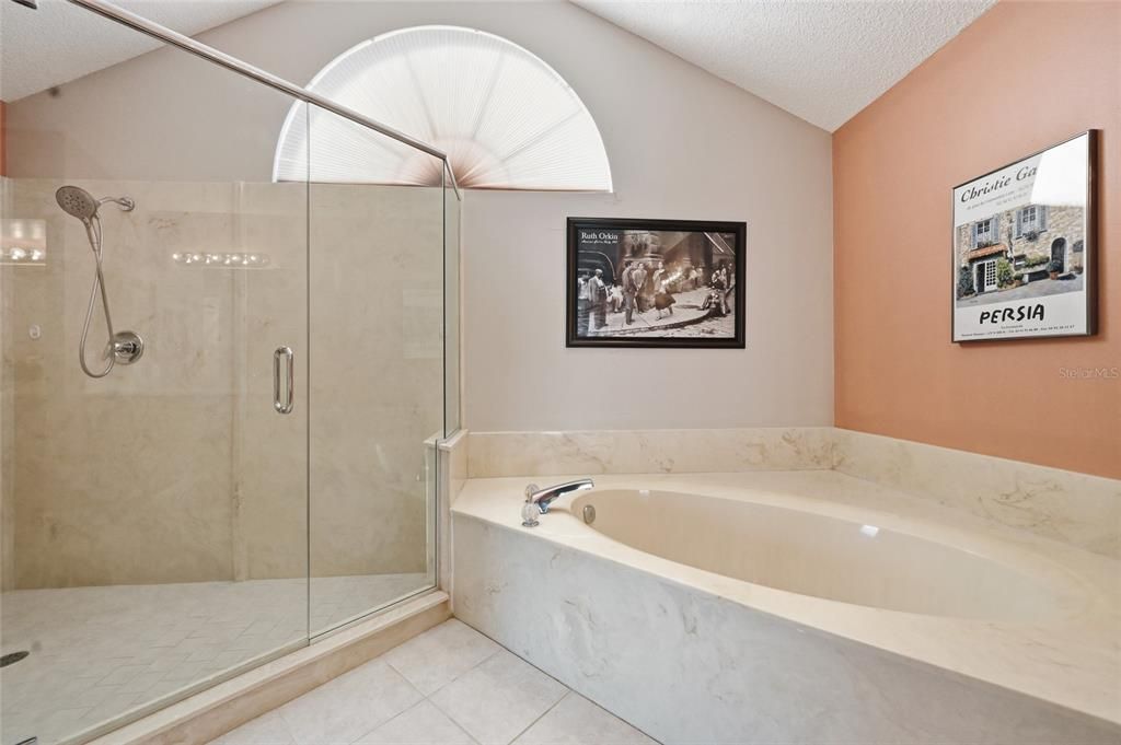 En Venta: $649,000 (3 camas, 2 baños, 2267 Pies cuadrados)