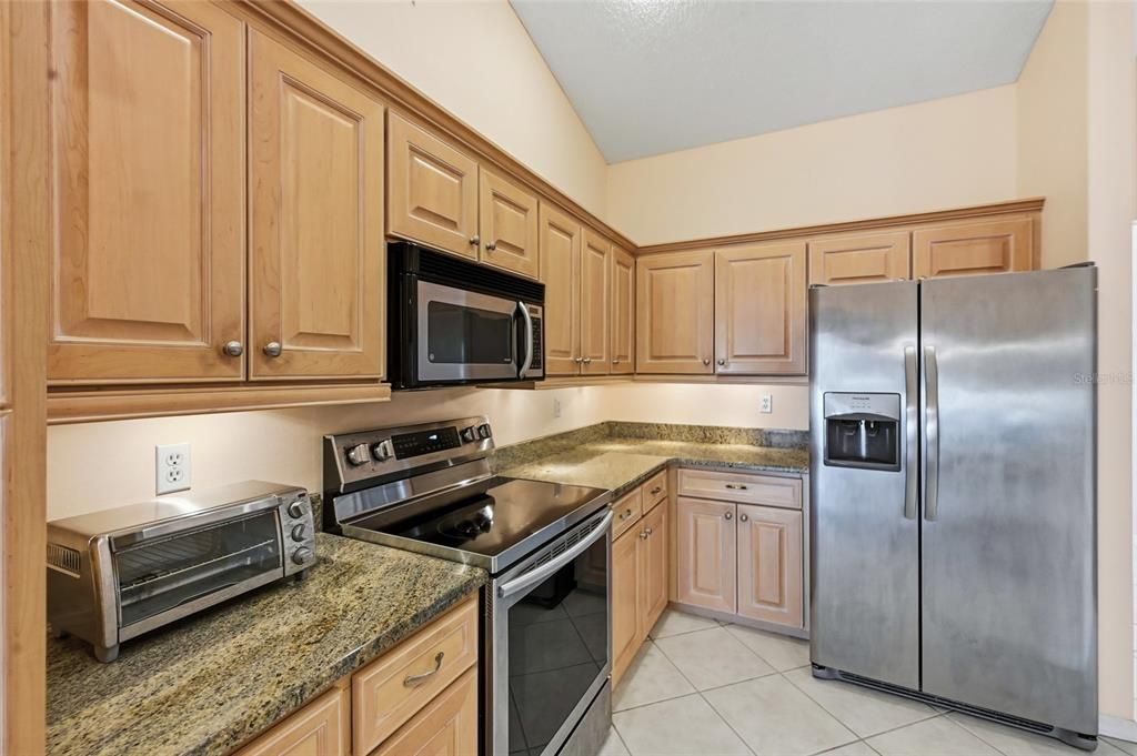 En Venta: $649,000 (3 camas, 2 baños, 2267 Pies cuadrados)