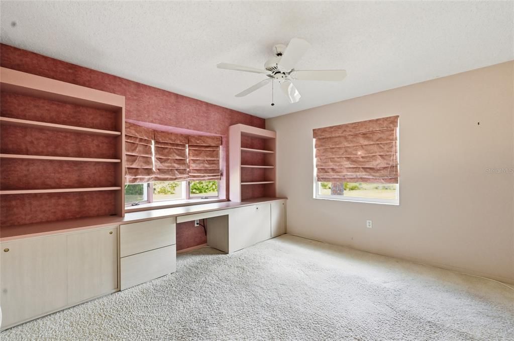 En Venta: $649,000 (3 camas, 2 baños, 2267 Pies cuadrados)