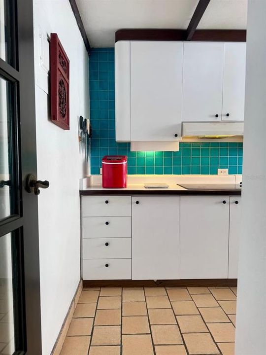 For Rent: $4,400 (2 beds, 2 baths, 1353 Square Feet)