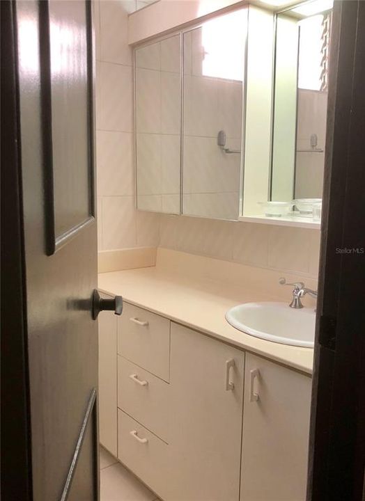 For Rent: $4,400 (2 beds, 2 baths, 1353 Square Feet)