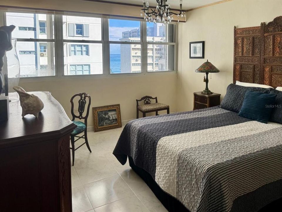 For Rent: $4,400 (2 beds, 2 baths, 1353 Square Feet)