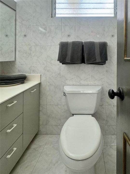 For Rent: $4,400 (2 beds, 2 baths, 1353 Square Feet)