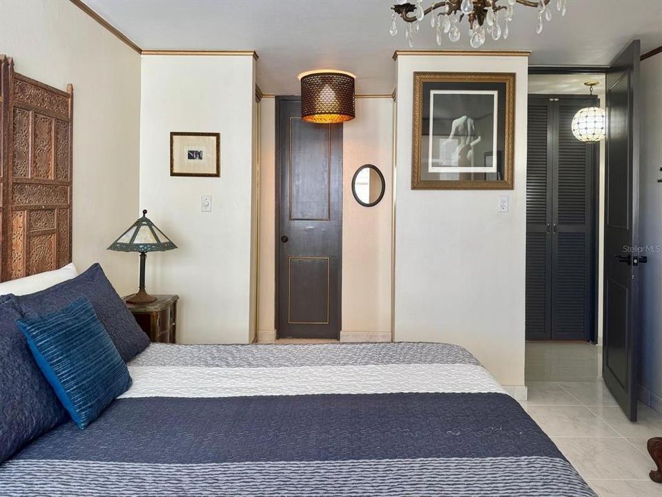 For Rent: $4,400 (2 beds, 2 baths, 1353 Square Feet)