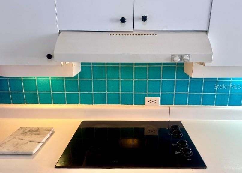 For Rent: $4,400 (2 beds, 2 baths, 1353 Square Feet)