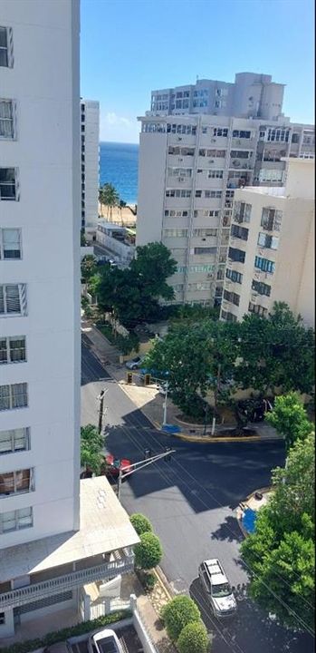 For Rent: $4,400 (2 beds, 2 baths, 1353 Square Feet)