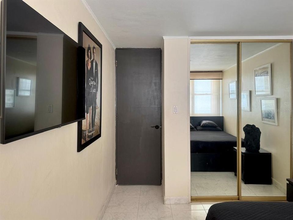 For Rent: $4,400 (2 beds, 2 baths, 1353 Square Feet)