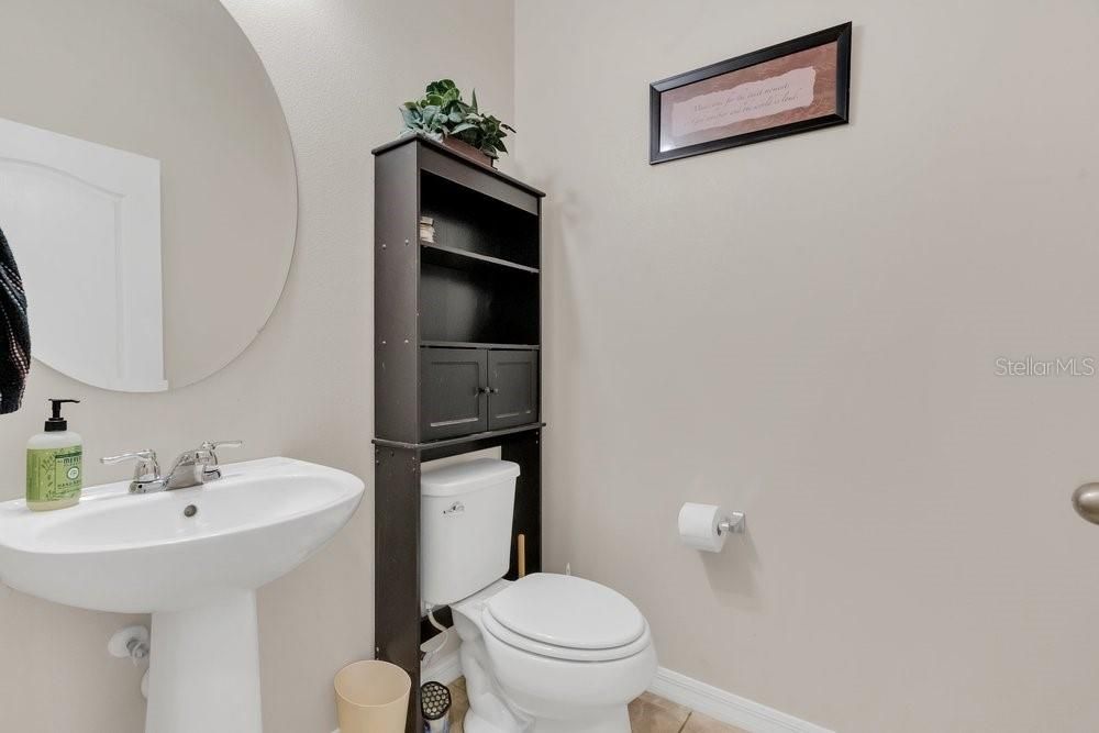 For Sale: $335,000 (4 beds, 2 baths, 2900 Square Feet)