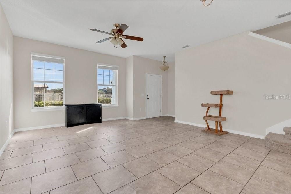 For Sale: $335,000 (4 beds, 2 baths, 2900 Square Feet)