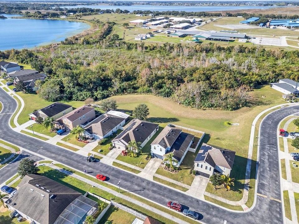 For Sale: $335,000 (4 beds, 2 baths, 2900 Square Feet)