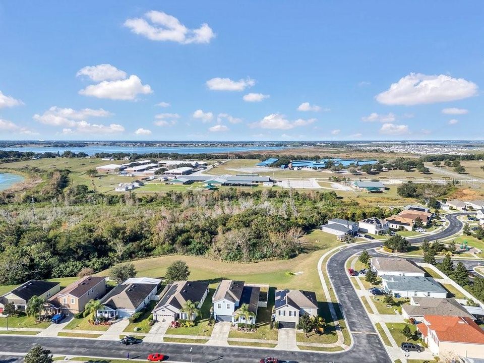 For Sale: $335,000 (4 beds, 2 baths, 2900 Square Feet)