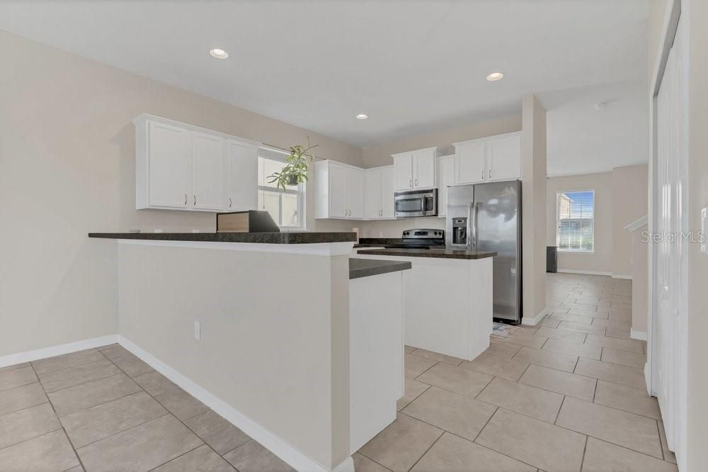 For Sale: $335,000 (4 beds, 2 baths, 2900 Square Feet)