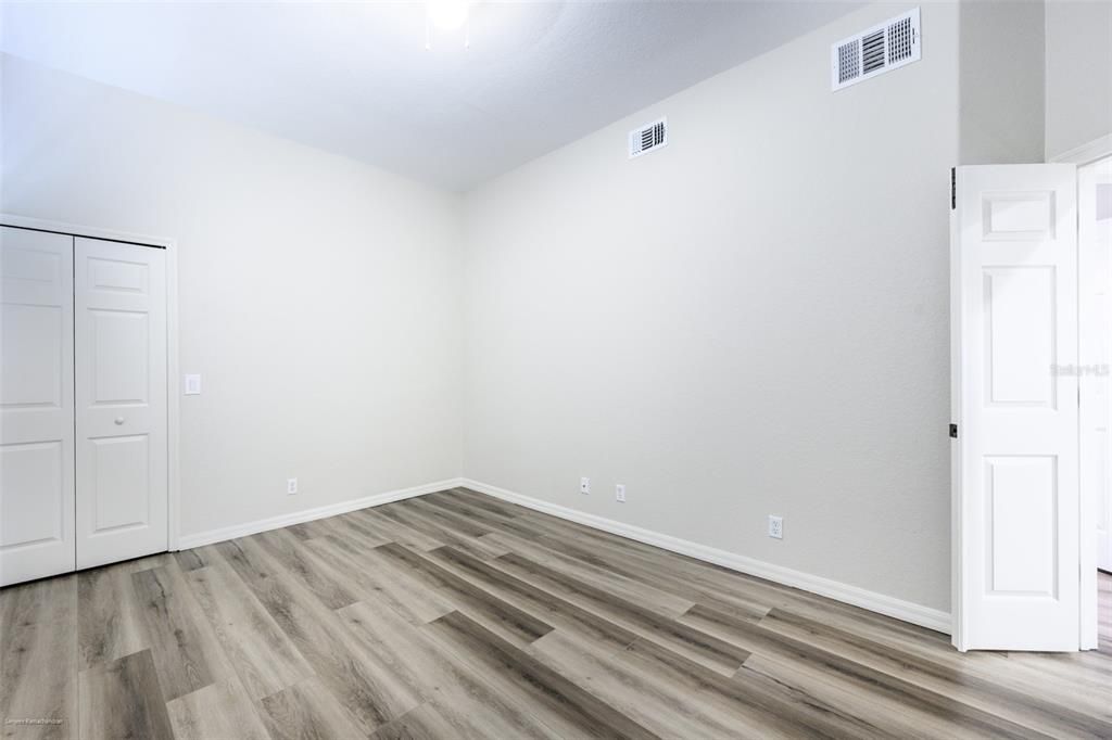 出租: $1,900 (3 贝兹, 2 浴室, 1898 平方英尺)