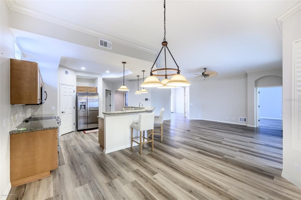 出租: $1,900 (3 贝兹, 2 浴室, 1898 平方英尺)