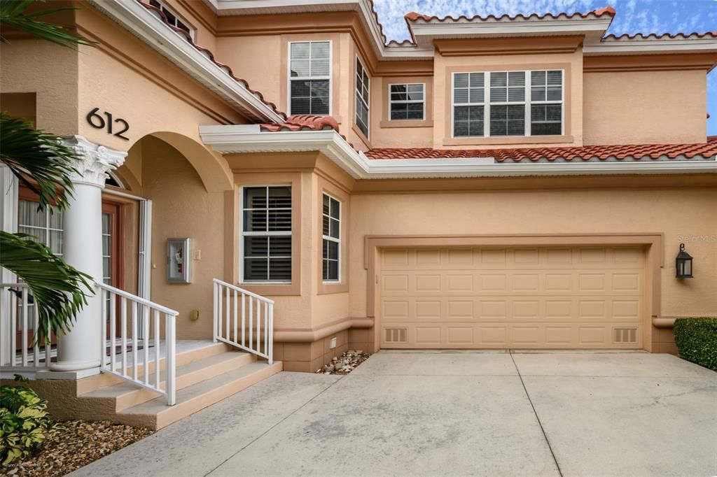 出租: $1,900 (3 贝兹, 2 浴室, 1898 平方英尺)