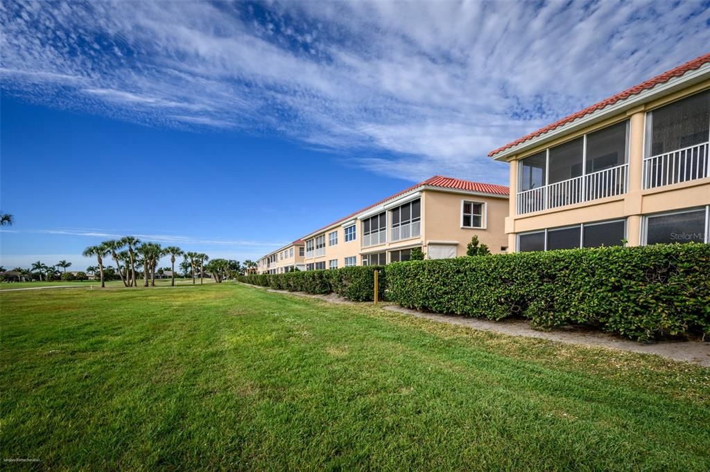 出租: $1,900 (3 贝兹, 2 浴室, 1898 平方英尺)