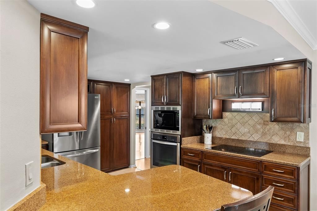 待售: $1,150,000 (4 贝兹, 4 浴室, 3548 平方英尺)