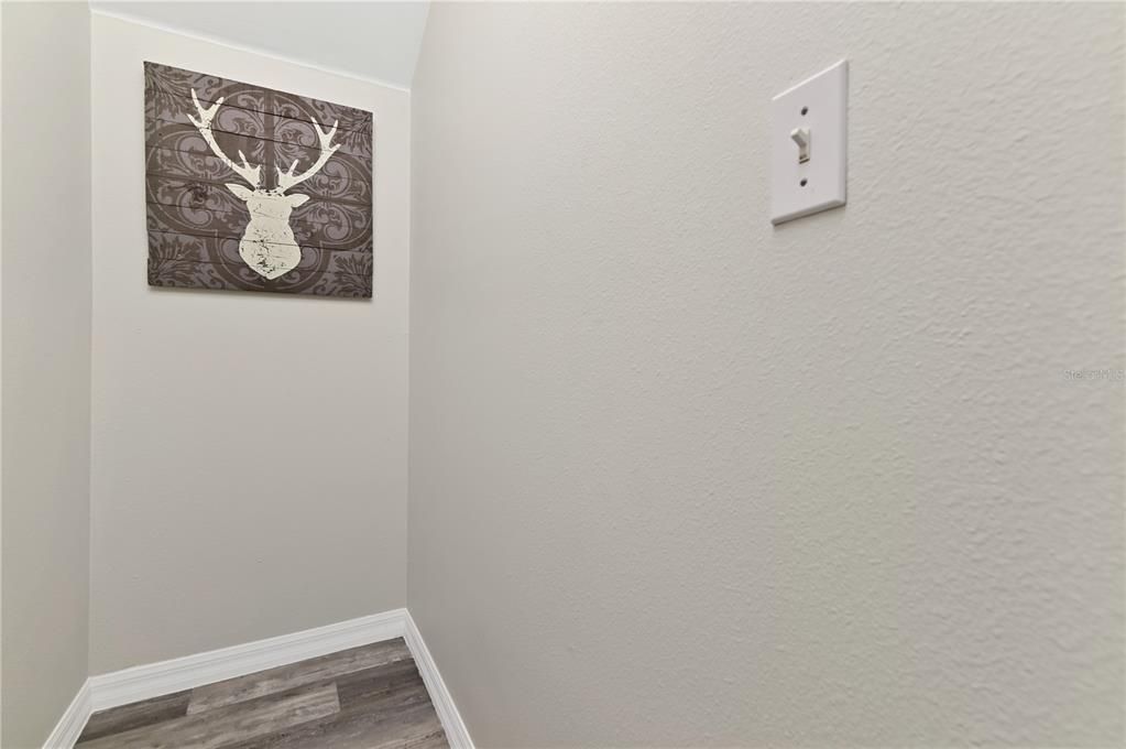 For Sale: $529,000 (6 beds, 4 baths, 2934 Square Feet)