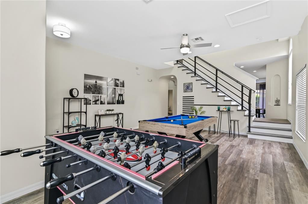 For Sale: $529,000 (6 beds, 4 baths, 2934 Square Feet)